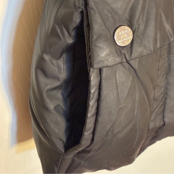 Tommy Hilfiger Black Puffer Vest Women’s Size Large – Lightweight Quilted - Picture 2 of 11
